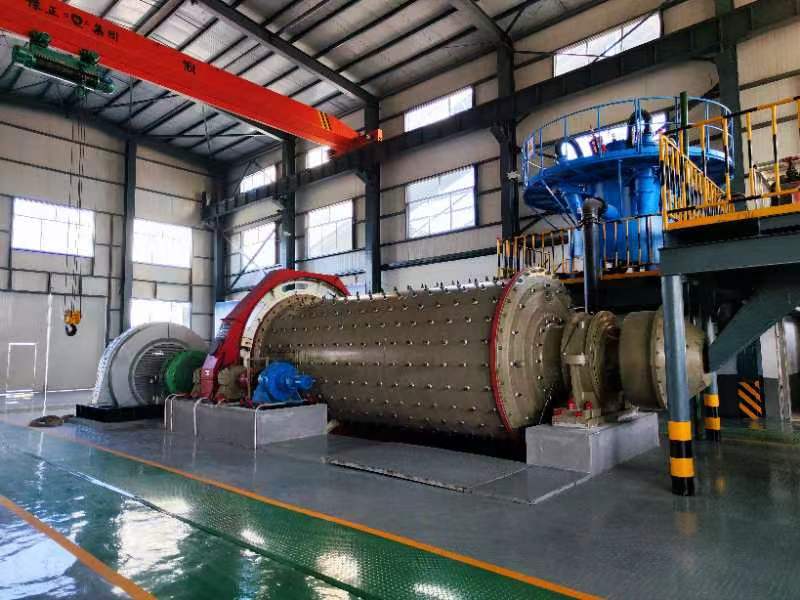 Qingdao Qingzhong Machinery ETC Общ договорен проект Zhaoyuan Xindongzhuang 2000 тона дневна фабрика за обработка на злато